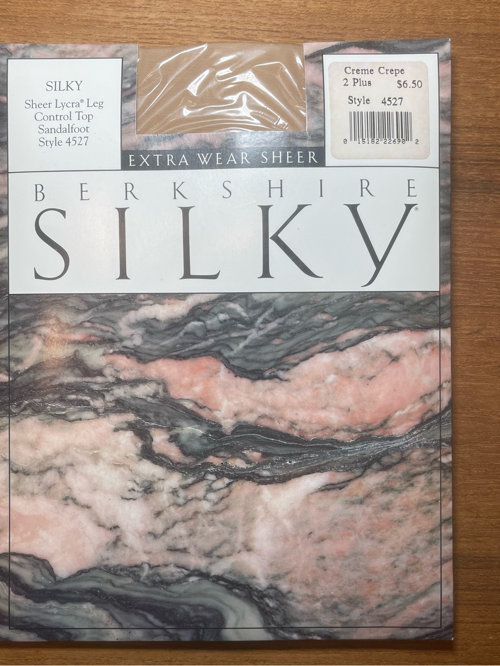 Vtg Berkshire Silky Extra Wear Sheer Control Top Pantyhose in Crème Crepe 2Plus